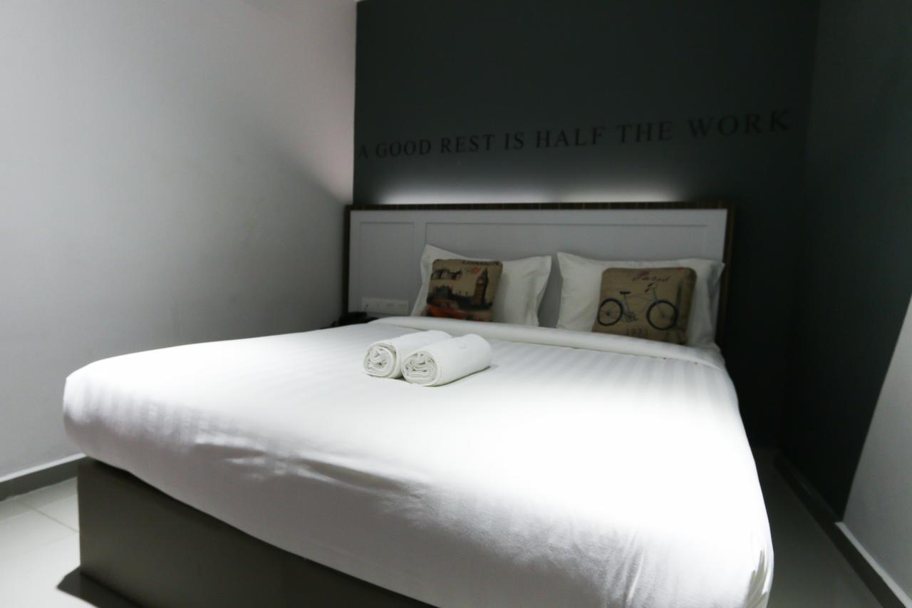 שאה אלאם Hotel 99 Kota Kemuning מראה חיצוני תמונה