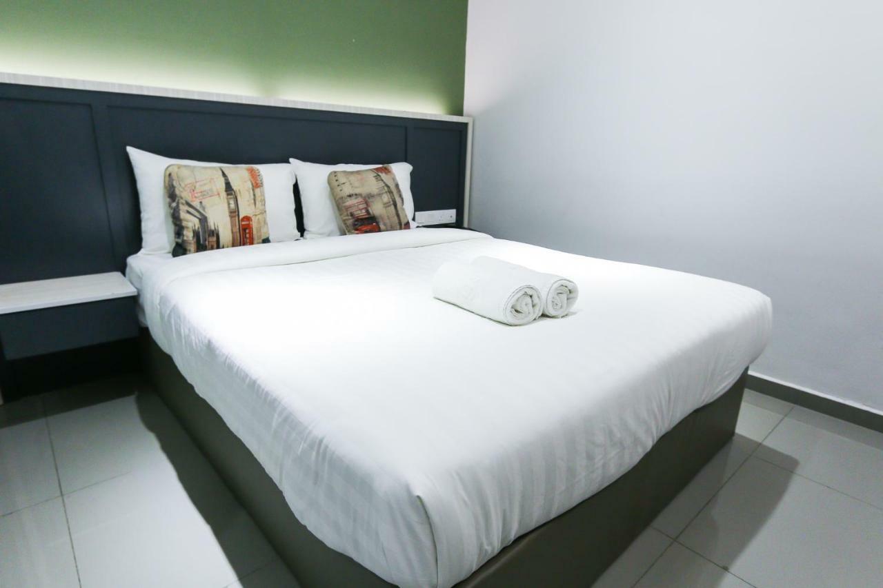 שאה אלאם Hotel 99 Kota Kemuning מראה חיצוני תמונה