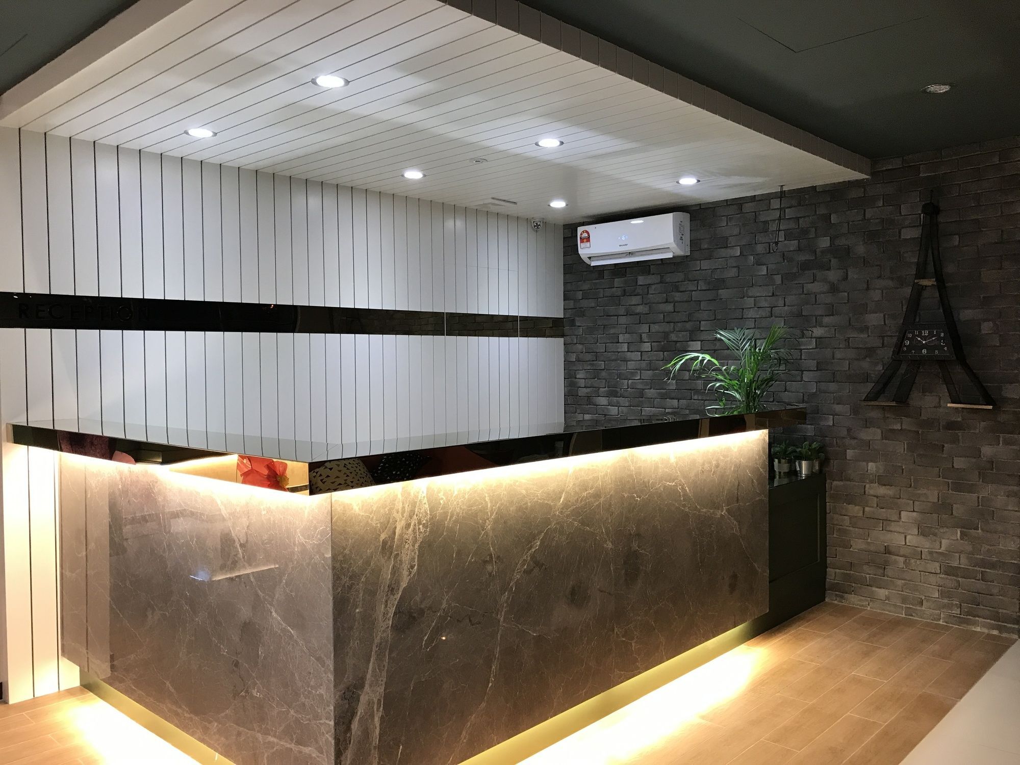 שאה אלאם Hotel 99 Kota Kemuning מראה חיצוני תמונה